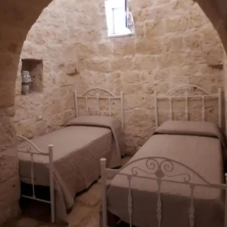 Trullo Perlato 빌라