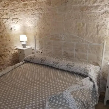 Trullo Perlato 빌라 오스투니