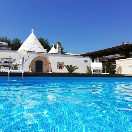 Trullo Perlato 빌라 오스투니