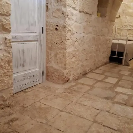 Trullo Perlato 빌라 오스투니